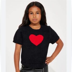 Forever 21 girls Black and red fuzzy cropped sweater with heart design sz 11/12